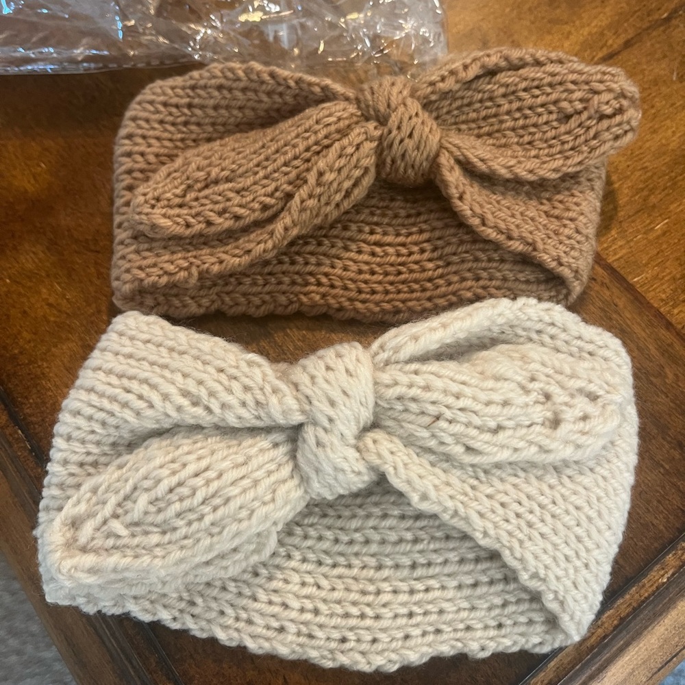 2 adorable knit headbands for babies